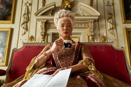 La serie de Netflix Bridgerton le rinde culto al té