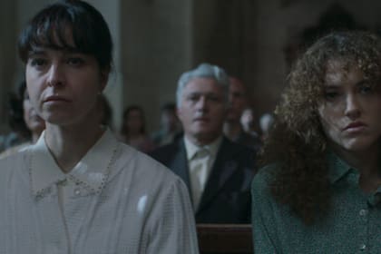 La serie de origen español cuenta con una temporada y se basa en una historia ficticia de un pueblo olvidado en el corazón de Andalucía