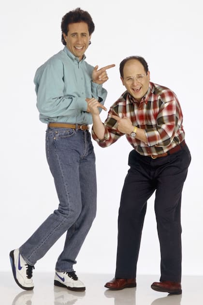 La serie televisiva Seinfeld impone la versión norteamericana de este estilo