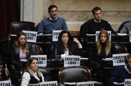La sesión de esta semana en Diputados tenía previsto debatir el tema retenciones, cuando terminó en medio de un escándalo