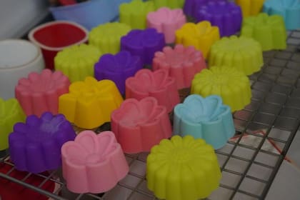 La silicona es un tipo diferente de polímero que puedes encontrar en la cocina y que suele ser una mejor opción