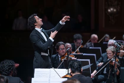 La Sinfonía Nº 6 en fa mayor, op. 68 “Pastoral” de Ludwig van Beethoven y Sinfonía fantástica, op. 14 de Hector Berlioz integraron el repertorio del concierto