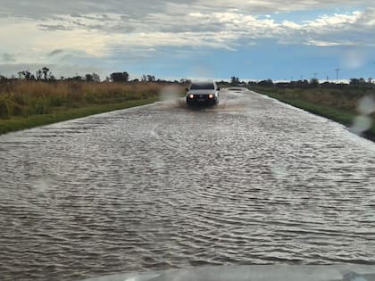 La situación actual, dijo, es de “inseguridad y tristeza” y recordó que una noche pasada se cruzó con un camión encajado en un pozo