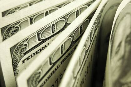 La sociedad busca refugio en el dólar, la libido está puesta en la protección y la contención.