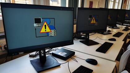 La solución que recomienda la empresa es la clásica: apagar y prender la computadora, hasta que desaparezca la pantalla de error.