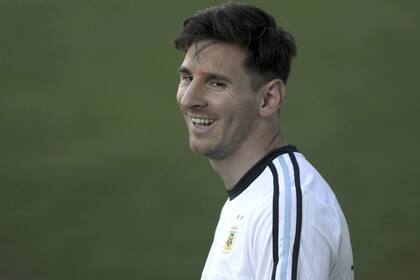 La sonrisa de Leo, el jugador apuntado para llevar a la selección a la gloria