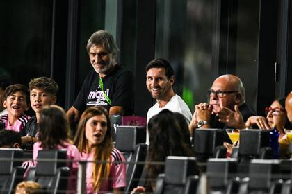 La sonrisa de Lionel Messi en el palco del Chase Stadium; el capitán sufrió y terminó festejando la clasificación de Inter Miami a las semifinales de la Leagues Cup