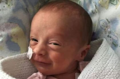 La sonrisa de Peyton es un símbolo de esperanza para un mundo oscurecido por la pandemia del coronavirus