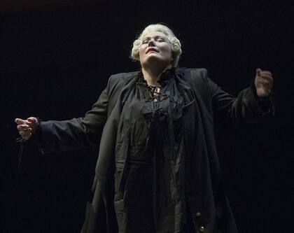 La soprano Carla Filipcic Holm, como Laonora/Fidelio, se roba el espectáculo