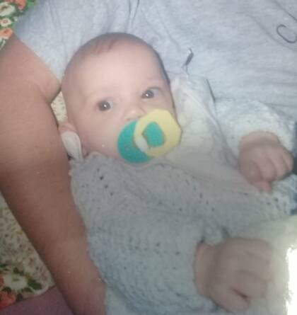 “La sostenía en mis brazos y le pasaba la leche por una sondita en su nariz”