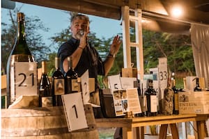 La Subasta Solidaria de Vinos se realiza en el restaurante de Bodega Gamboa