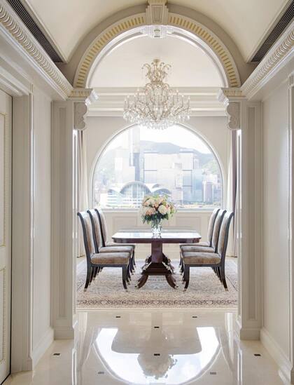 La suite Marco Polo combina arquitectura  y materiales de lujo con una gran vista.