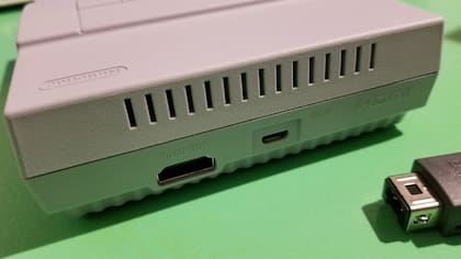 La Super NES Classic Editio cuenta con conector HDMI y USB