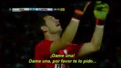 La suplica de Batalla tras el empate 3-3 de River, convertido por Alario