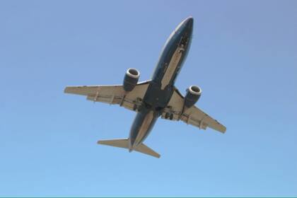 La supuesta aeronave tenía alrededor de 57 pasajeros y 4 tripulantes a bordo (Foto: iStock)