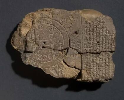 La tabla, hallada en Irán en 1882, es un mapa a otros tiempos de la humanidad