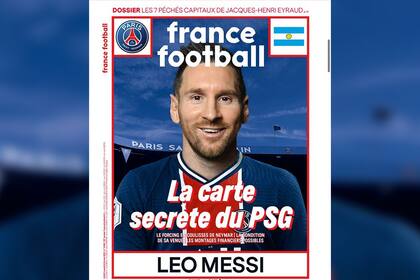 La tapa de France Football con el fotomontaje de Messi y la camiseta de PSG