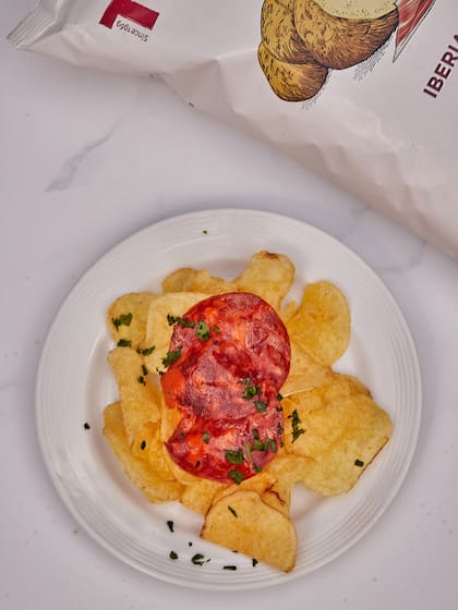 La tapa está compuesta de productos, técnicas y tradiciones regionales y, al mismo tiempo, refleja la vida cotidiana de las ciudades