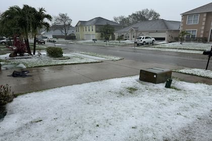 La tarde del miércoles algunos sitios de Texas y Florida quedaron con una capa de granizo tras las tormentas