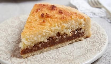 La tarta de dulce de leche y coco o crostata, es uno de los postres ideales para aquellos que son fanáticos de lo dulce