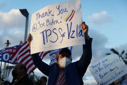 La tasa de concesión de asilo para venezolanos en 2024 fue del 64,4%, según datos de Washington Office on Latin America