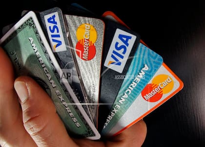La tasa para financiar el mínimo de la tarjeta sigue en un 122% para compras menores a $200.000