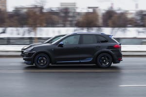 Empezarán a manejar autos reales a control remoto: la tecnología que promete revolucionar al transporte