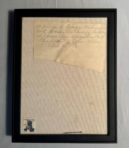 La tela subastada vino junto a una nota que databa su origen, propiedad de John Burns