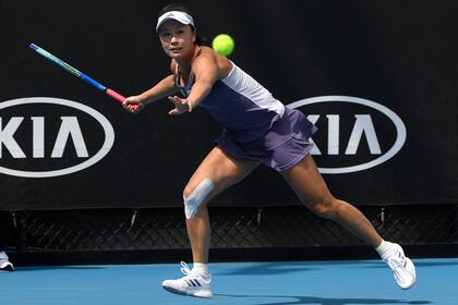 La tenista china Peng Shuai en acción: fue número 1 del mundo en dobles y 14° en singles.