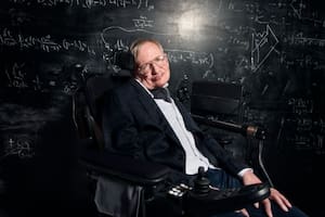 La teoría de Hawking sobre objetos interestelares genera debate ante el paso de este cometa