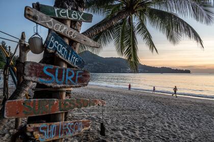 La tercera temporada de la exitosa serie de HBO The White Lotus se rodó en el exuberante país del sudeste asiático, que apuesta a que los incentivos financieros otorgados a la producción den sus frutos en un mayor número de turistas. (Adam Dean/Los New York Times)