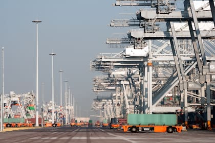 La terminal automatizada del puerto de Rotterdam, la primera en su tipo