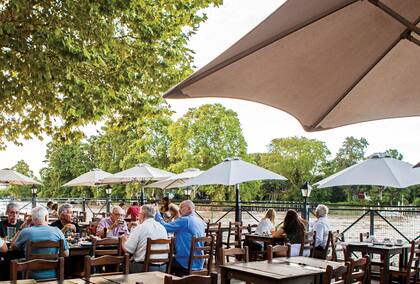 La terraza de Il Novo María del Luján.