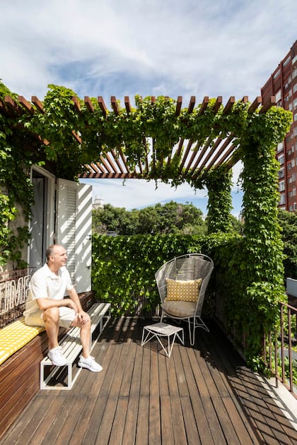 la terraza intervenida en la pospandemia, un espacio íntimo, para entrenar y desconectar de la rutina.