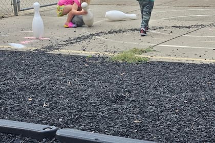 La tía y tutora del niño, Brook Cooper, criticó la respuesta del jardín de infantes, al cuestionar por qué no se llamó inmediatamente al 911