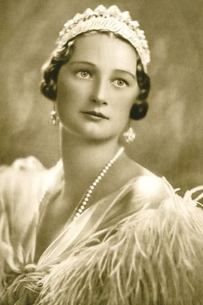 La tiara en forma de bandeau que usó Matilde es una joya creada en 1926 para la princesa Astrid en su boda con Leopoldo de los Belgas.