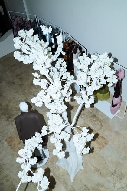 La tienda contará con el diseño de casas como Cavalli, Coperni, Simon Miller o The Wolf Gang