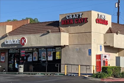 La tienda de la suerte que vendió el boleto ganador por US$32 millones en California está ubicada en 681 E Foothill Blvd, Upland CA 91786