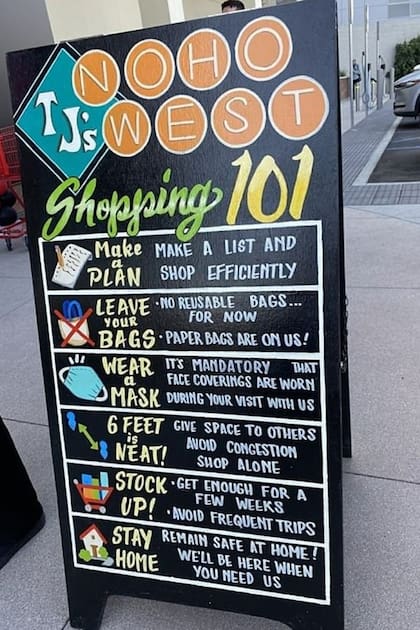 La tienda especifica que se debe ingresar con tapabocas, algo que es obligatorio en California desde el pasado 18 de junio