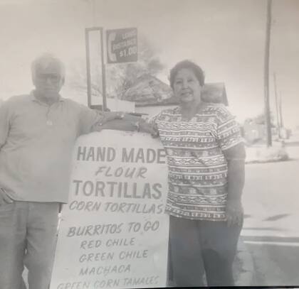 La tienda fue fundada en 1936 por los abuelos de la actual propietaria, quienes emigraron a Estados Unidos en busca de una vida mejor
