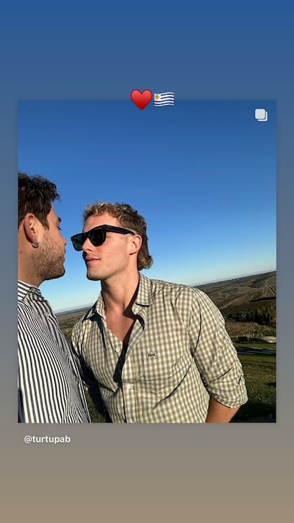 La tierna foto de Fer Dente y Pablo antes de darse un beso