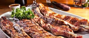 El Gobierno prometió mantener una barrera sanitaria de la Patagonia, pero presiona para que entre asado