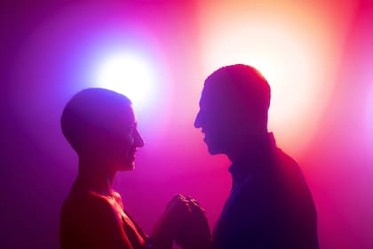 La toliamoría es un estilo de relación en el que uno o ambos miembros de una pareja socialmente monógama hacen la vista gorda ante el sexo que su pareja tiene con otra persona, con el fin de mantener la relación