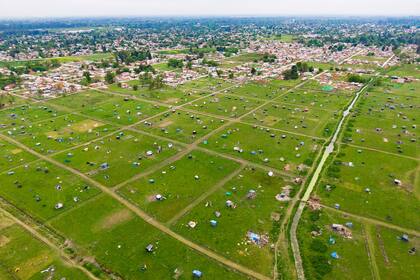 La toma se extiende en un predio de casi 100 hectáreas