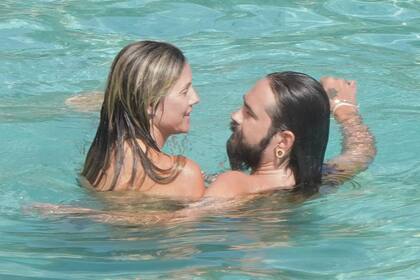 La top alemana y su marido disfrutan de las cristalinas aguas del Caribe.