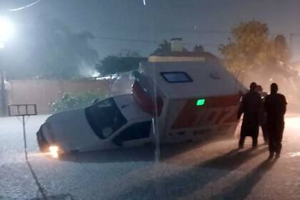 Fuerte tormenta provocó inundaciones en el norte de Santa Fe: evacuados, escuelas con clases suspendidas y ... - Image 2