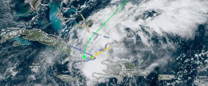 La tormenta tiene vientos sostenidos que superan los 65 kilómetros por hora