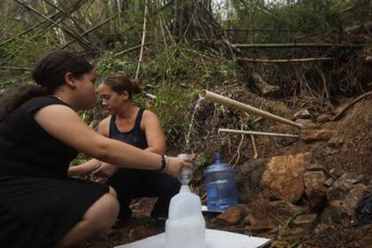 Tras el huracán María, el desabastecimiento de agua potable en Puerto Rico duró varios meses, lo que generó problemas de salud