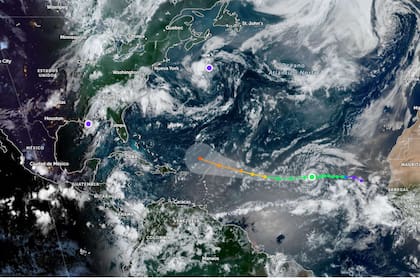 La tormenta tropical Erin ya se formó en el Atlántico y se traslada hacia el oeste con una velocidad de traslación de 19 nudos (35 km/h)