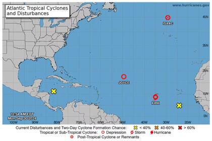 La Tormenta Tropical Isaac alcanzó la categoría 2 en el medio del océano Atlántico Norte, es decir, lejos de tierra firme